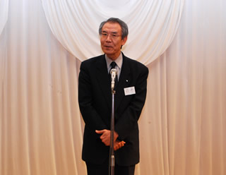 �O���a�����͌��������a�@�@������A����t���c������̕񍐂ƐV�a�@�^�c�ɂ����锒�͈�t�����̋��͂ɑ΂��邨��̈��A